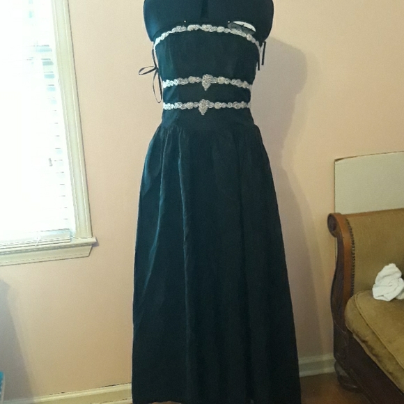 Prom Dress - Picture 1 of 2